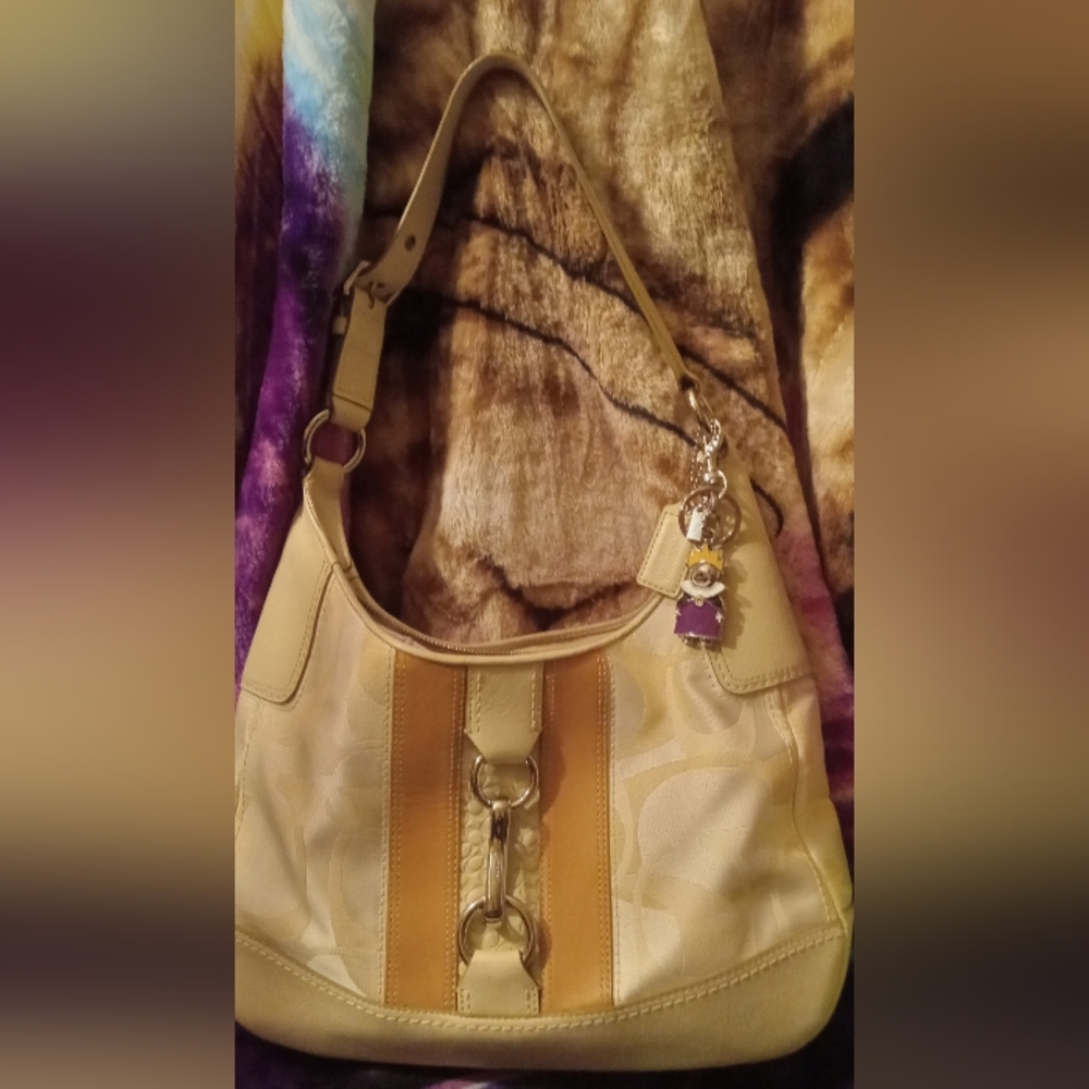 Coach Hampton Cream Shoulder Bag